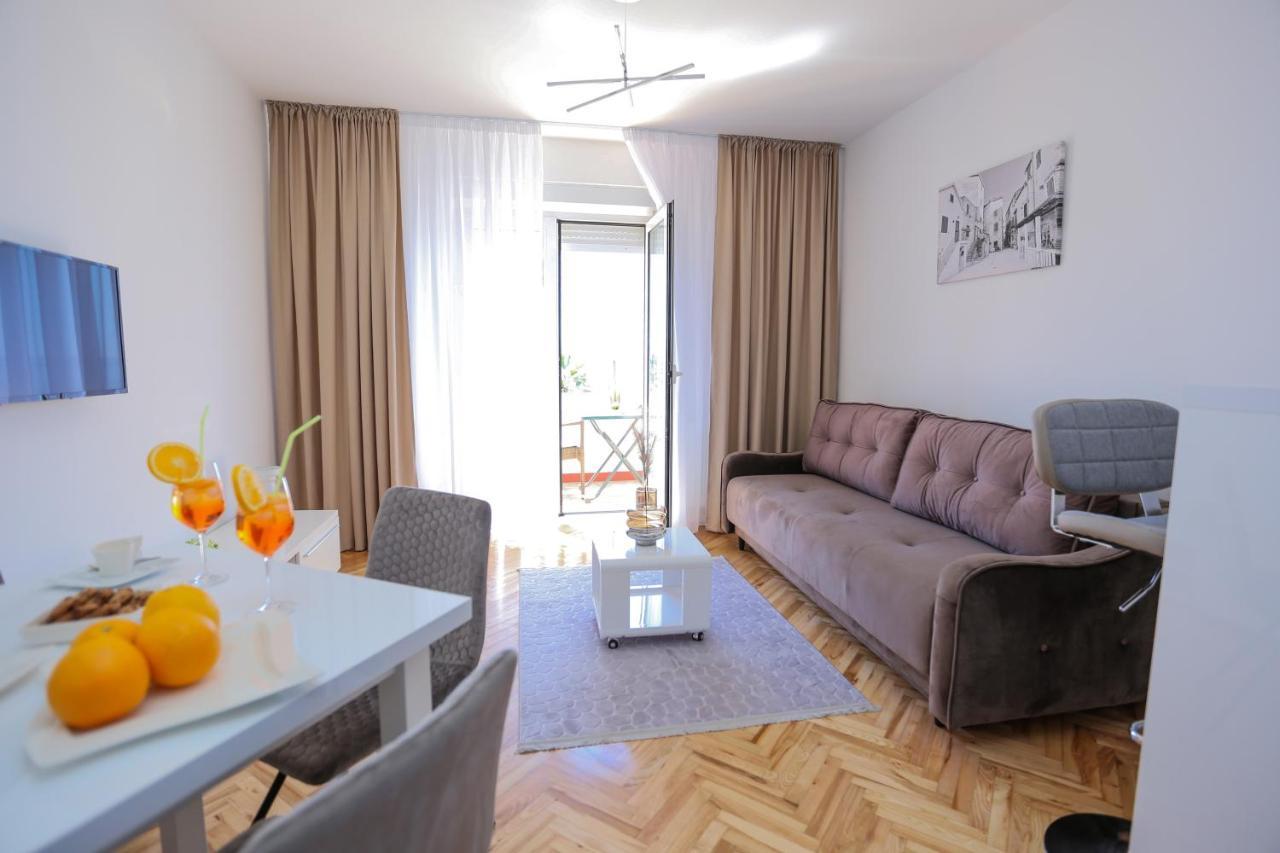 Apartmani Guto ポドストラナ エクステリア 写真