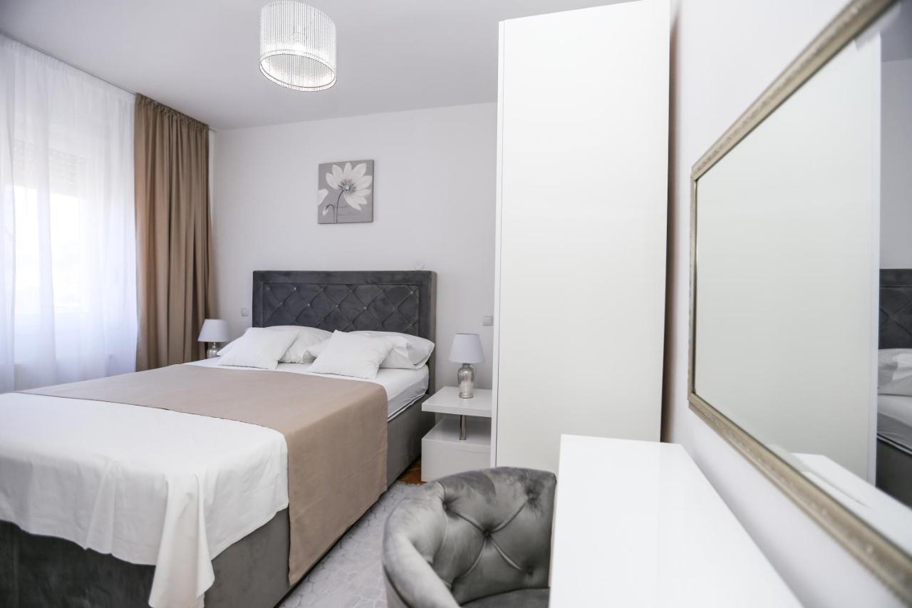 Apartmani Guto ポドストラナ エクステリア 写真