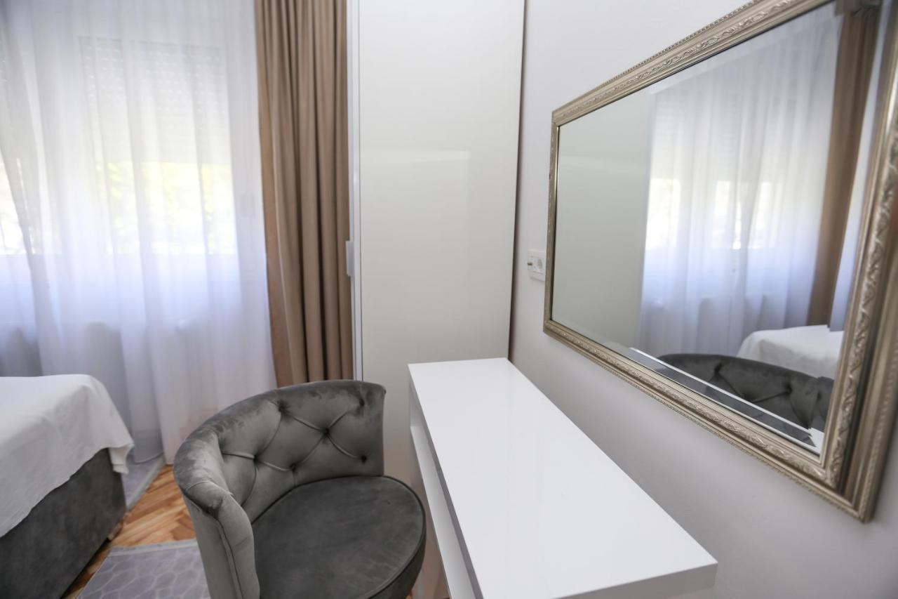Apartmani Guto ポドストラナ エクステリア 写真