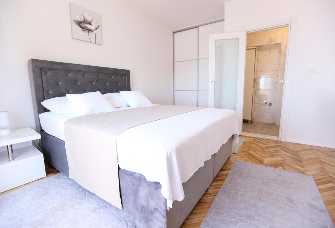 Apartmani Guto ポドストラナ エクステリア 写真